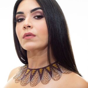 Elegant Beaded Necklace in Gold and Purple